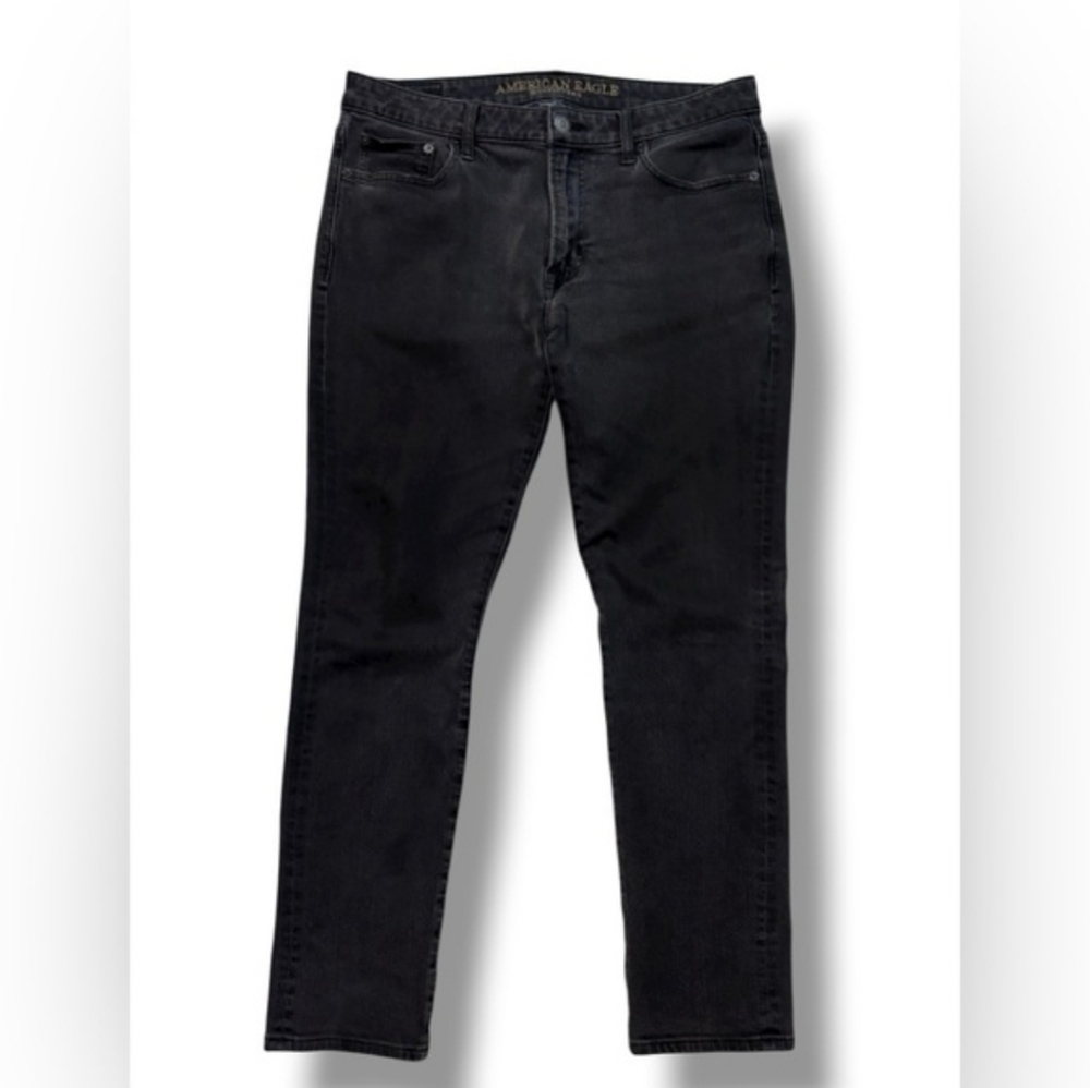 AMERICAN EAGLE OUTFITTERS Extreme Flex 4 Black Slim Leg Jeans 33x30